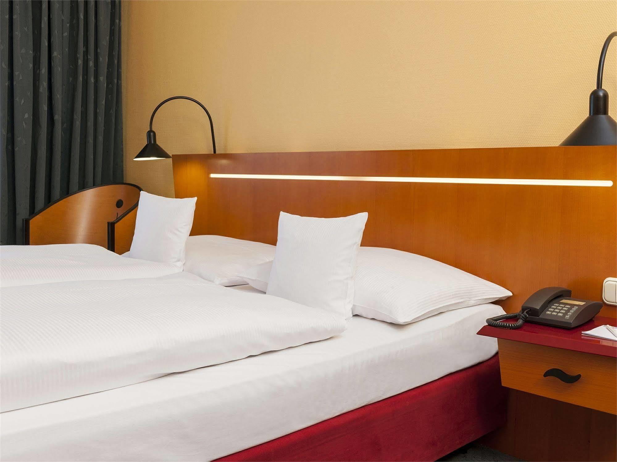 Good Morning + Leipzig Hotel Bagian luar foto